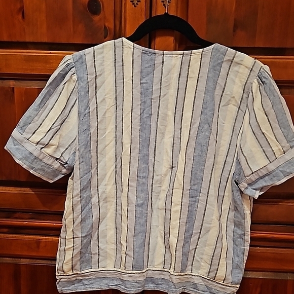 MICHAEL Kors Button Up, Blue & White Stripe, Gold Buttons, Tie Front, Sz L, Crop - Picture 3 of 6